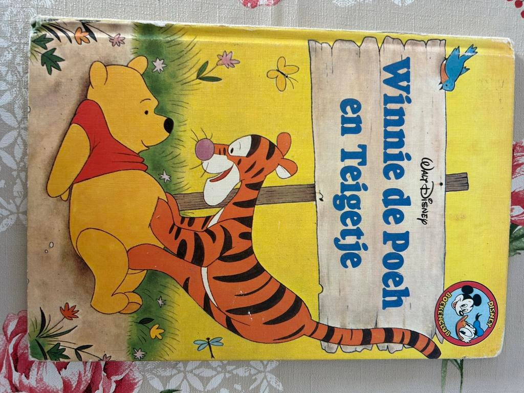 Winnie de Poeh en Teigetje - Disney Boekenclub, Boeken, Ophalen of Verzenden, Gelezen, Fictie algemeen