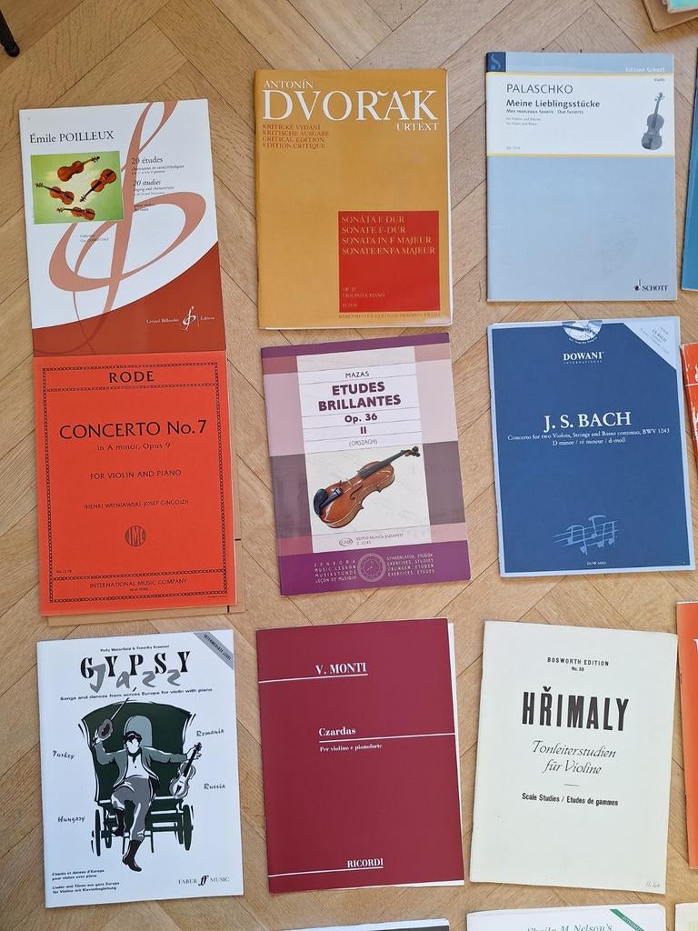 Grote stapel bladmuziek voor viool - Diverse genres, Muziek en Instrumenten, Bladmuziek, Ophalen of Verzenden, Zo goed als nieuw