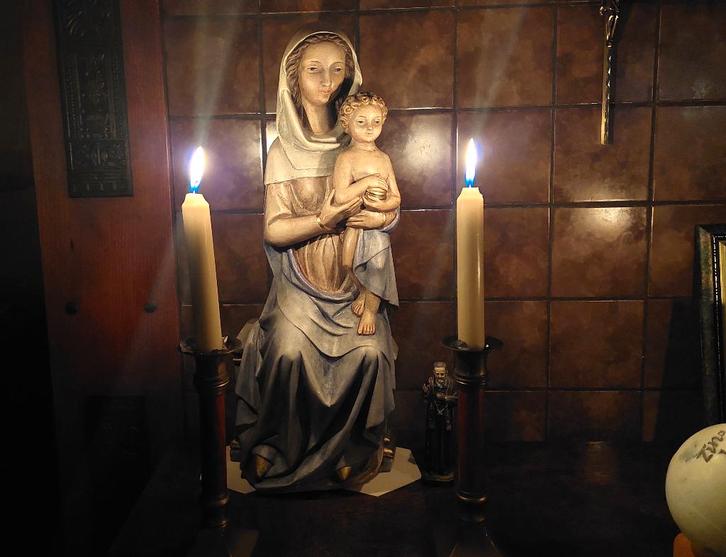 Maria met kind / Madonna / Massief / 46,5 centimeter hoog, Antiek en Kunst, Kunst | Beelden en Houtsnijwerken, Ophalen of Verzenden