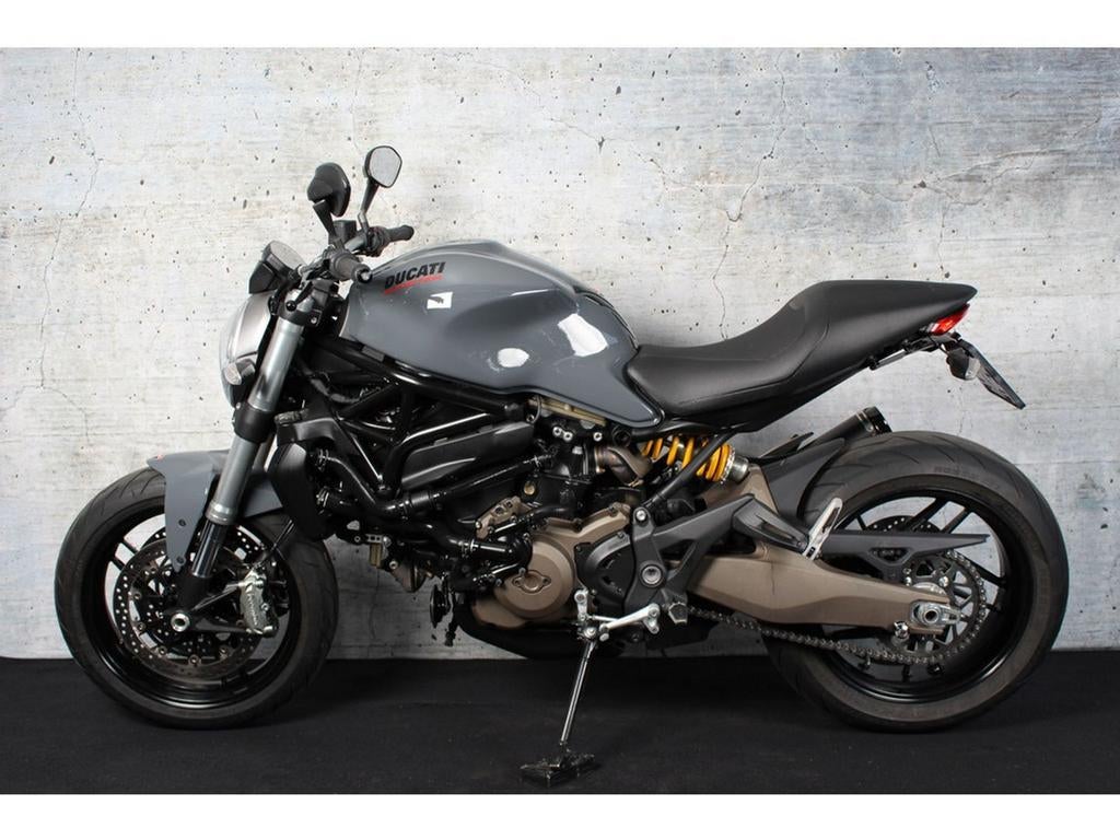 *VERKOCHT* Ducati Monster 821, Motoren, Motoren | Ducati, DUCATI, 2 cilinders, Motorrijbewijs A, Bedrijf