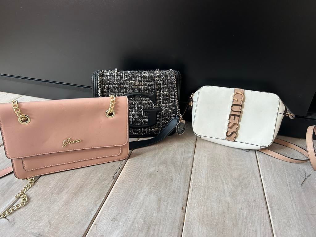 Guess tassen, Ophalen of Verzenden, Zo goed als nieuw, Zwart, Handtas