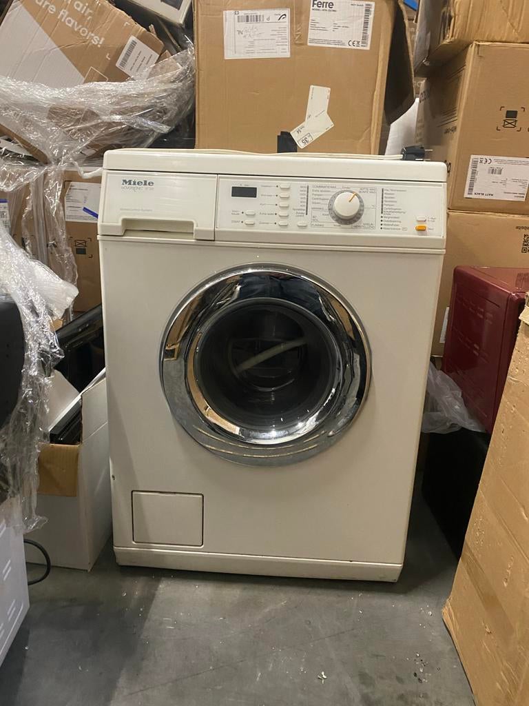 Miele NOVOTRONIC  W361 wasmachine, Gebruikt, 4 tot 6 kg, Ophalen of Verzenden, 1600 toeren of meer