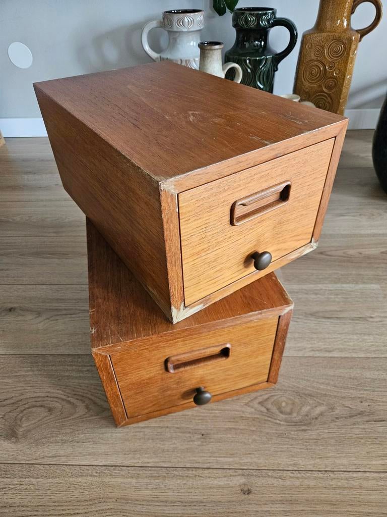 Opknapper! Vintage houten ladekastjes / opbergkastjes deens, Antiek en Kunst, Antiek | Meubels | Kasten, Ophalen