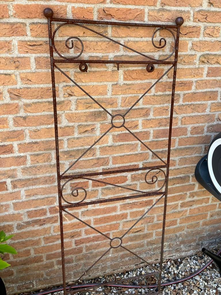 GRATIS 3 stuk ijzeren tuinhek / sierhek 150x54, Ophalen, Gebruikt, IJzer, Sierhekwerk