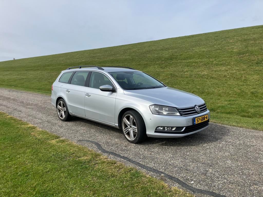 Volkswagen Passat 1.4 TSI 122pk Variant 2011 Grijs, Trekhaak, Auto's, Volkswagen, Voorwielaandrijving, 4 cilinders, Origineel Nederlands