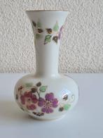 Zsolnay Hungary Peck  handpainted  vaasje vlinder bloemen, Ophalen of Verzenden