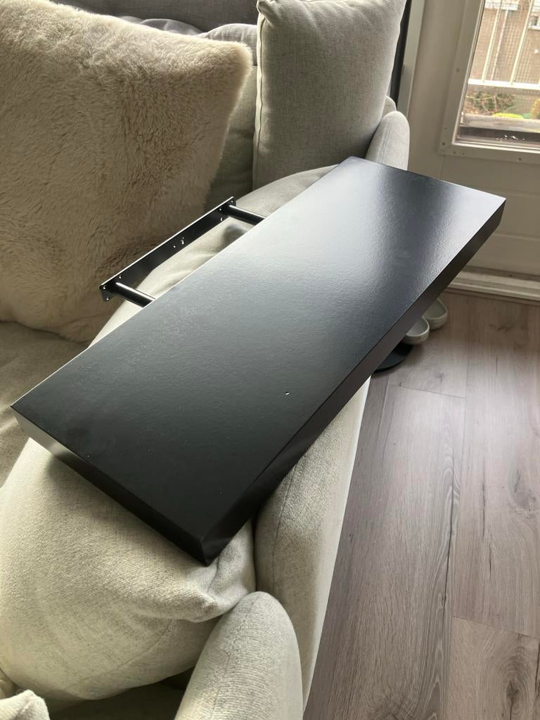 Zwarte zwevende wandplank, Ophalen, Zo goed als nieuw