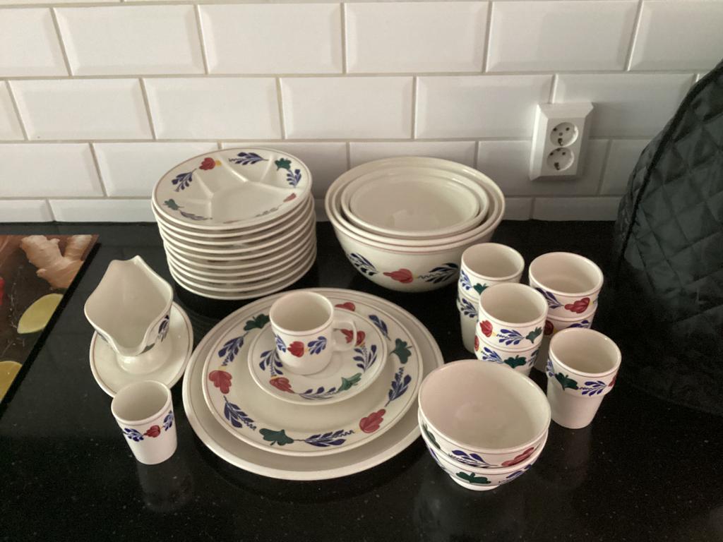 Boerenbont servies, Ophalen