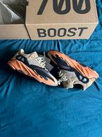 Yeezy 700 Wave Runner, maat 44 2/3, Ophalen of Verzenden, Nieuw, Overige kleuren, Sneakers of Gympen