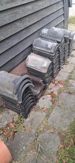 85 dakpannen te koop. 6 nokpannen, 2 gevelpannen., Ophalen, Steen of Klei, 15 m² of meer, Dakpannen
