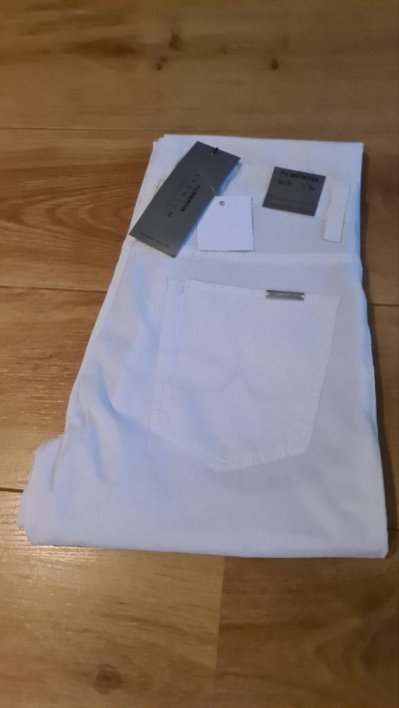 Nieuwe witte broek chino 29 / 34 wit Alberto pipe regular, Kleding | Heren, Wit, Nieuw, Ophalen of Verzenden, Maat 46 (S) of kleiner