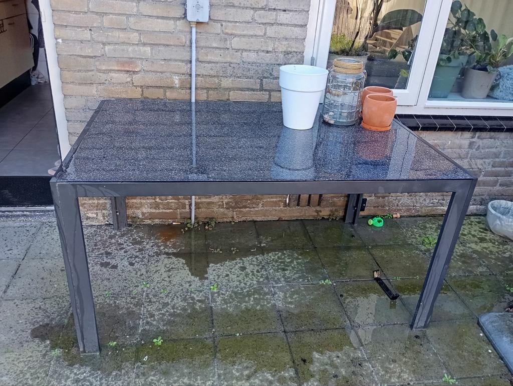 Robuuste buiten tafel met granietlook blad, Ophalen of Verzenden, Gebruikt, Rechthoekig, Metaal