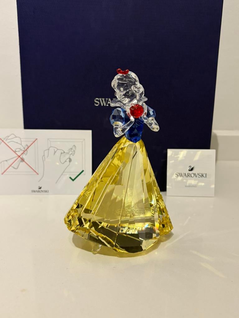 Swarovski disney sneeuwwitje prinses, Ophalen of Verzenden, Zo goed als nieuw, Figuurtje