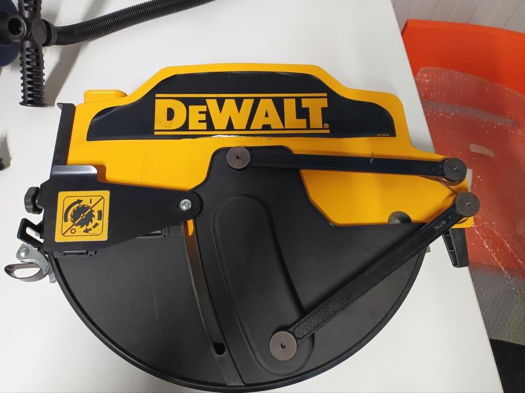 Dewalt beschermkap wegklapbaar radiaalzaag DW721 type 1, 70 mm of meer, Ophalen of Verzenden, Zo goed als nieuw, Dewalt