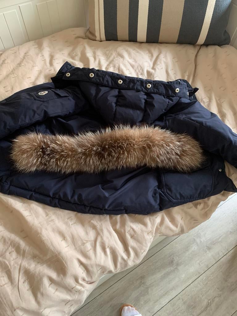 Moncler winterjas 2 jr., Kinderen en Baby's, Kinderkleding | Maat 98, Ophalen, Zo goed als nieuw, Jongen, Jas