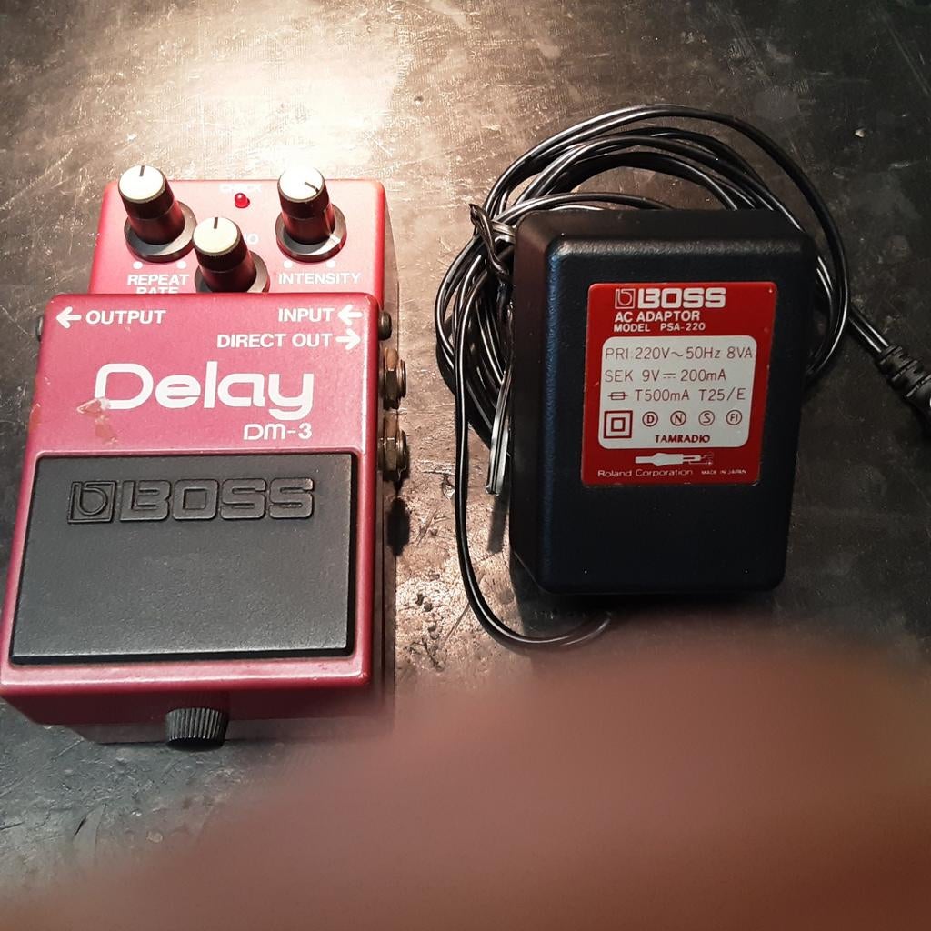 Delay pedaal boss & 9volt addopter, Ophalen of Verzenden, Gebruikt