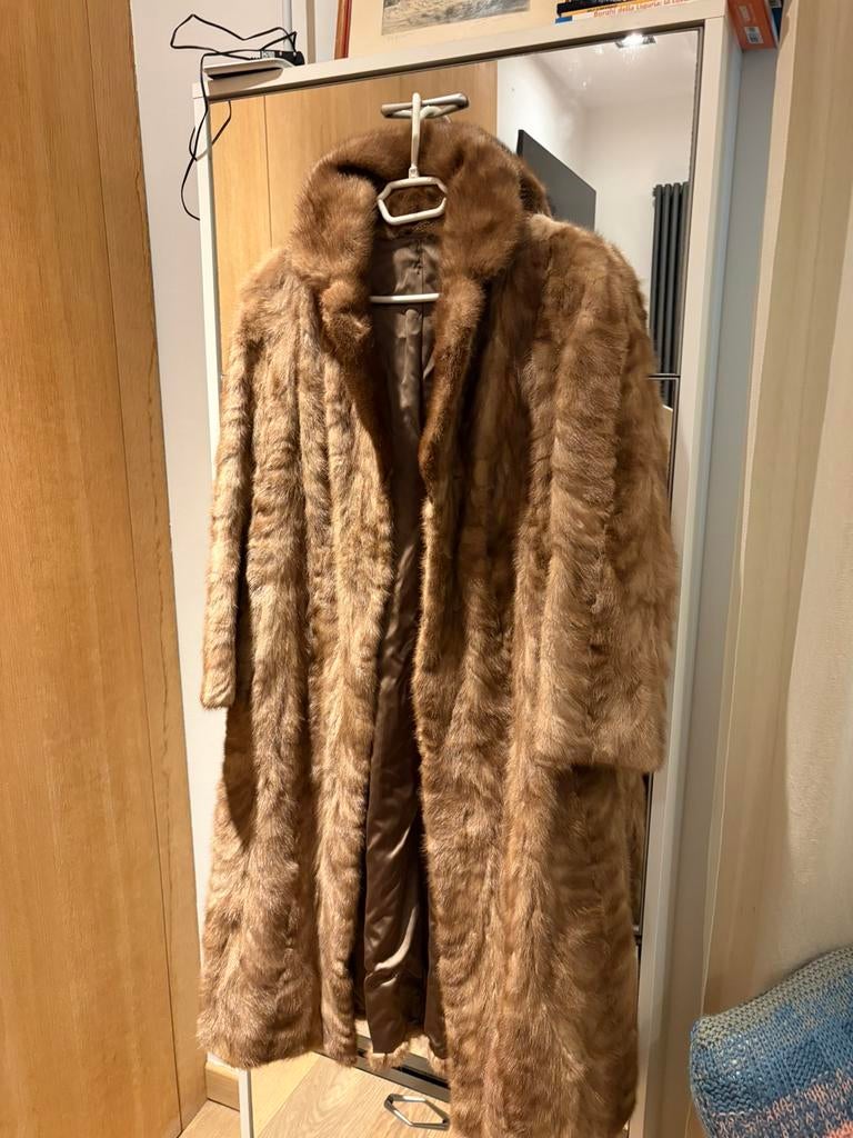 Prachtige bontjas, Ophalen of Verzenden, Zo goed als nieuw, Maat 38/40 (M), Bruin