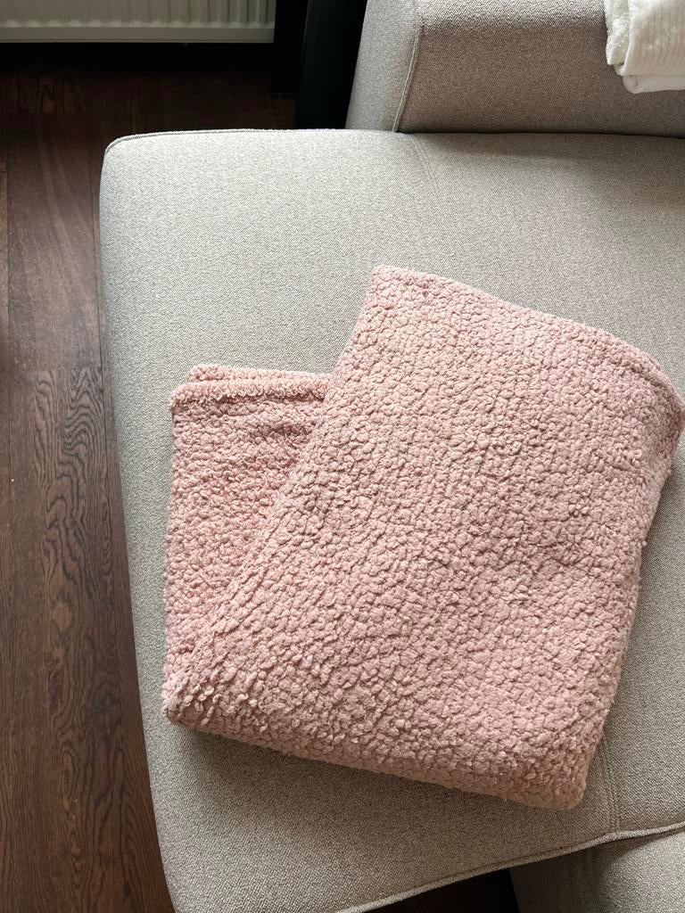 Super warm roze kleed van Unique Living, Huis en Inrichting, Woonaccessoires | Plaids en Woondekens, Ophalen of Verzenden, Zo goed als nieuw