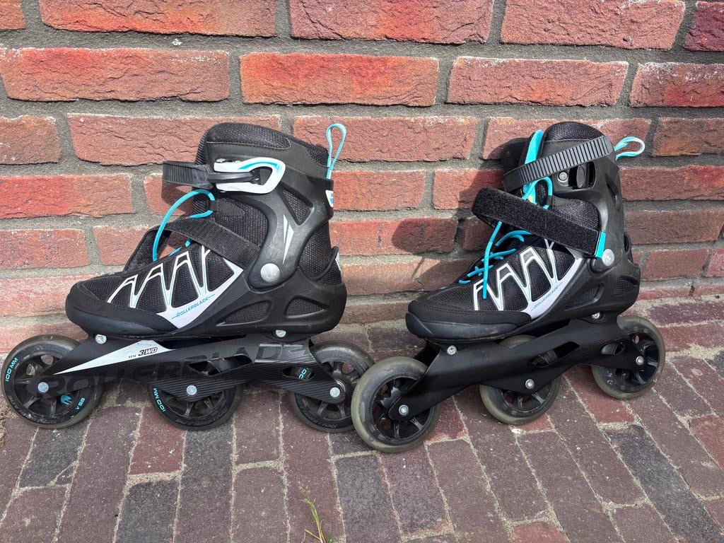 Rollerblade Inline Skates - Zwart/Blauw, Sport en Fitness, Skeelers, Gebruikt, Inline skates 4 wielen, Dames, Ophalen
