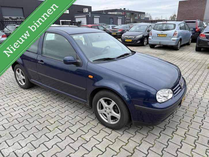 Volkswagen Golf 1.4-16V versnelling 3/4 defect km 130 nap, Auto's, Volkswagen, Bedrijf, Te koop, Golf, ABS, Airbags, Alarm, Boordcomputer