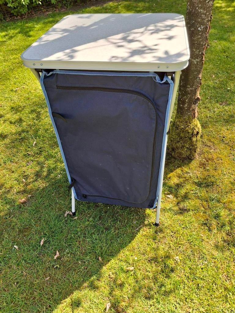Opvouwbare camping kast, Ophalen, Zo goed als nieuw, Campingkast