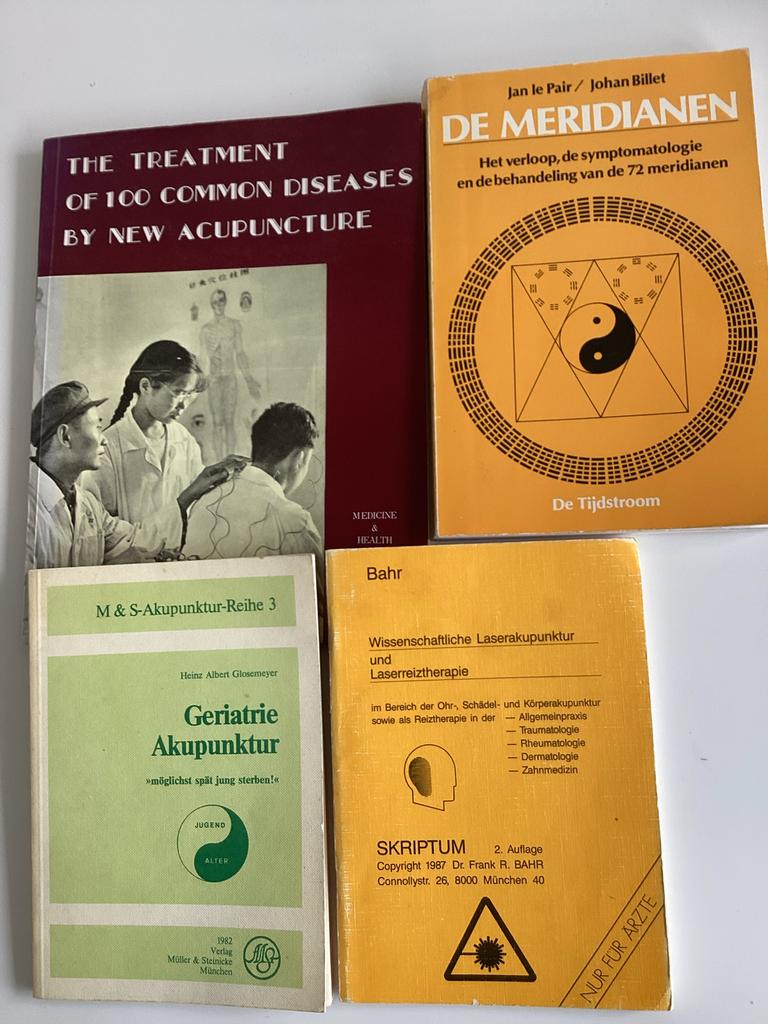 Acupunctuur leerboeken, Boeken, Ophalen of Verzenden, Gelezen, Kruiden en Alternatief