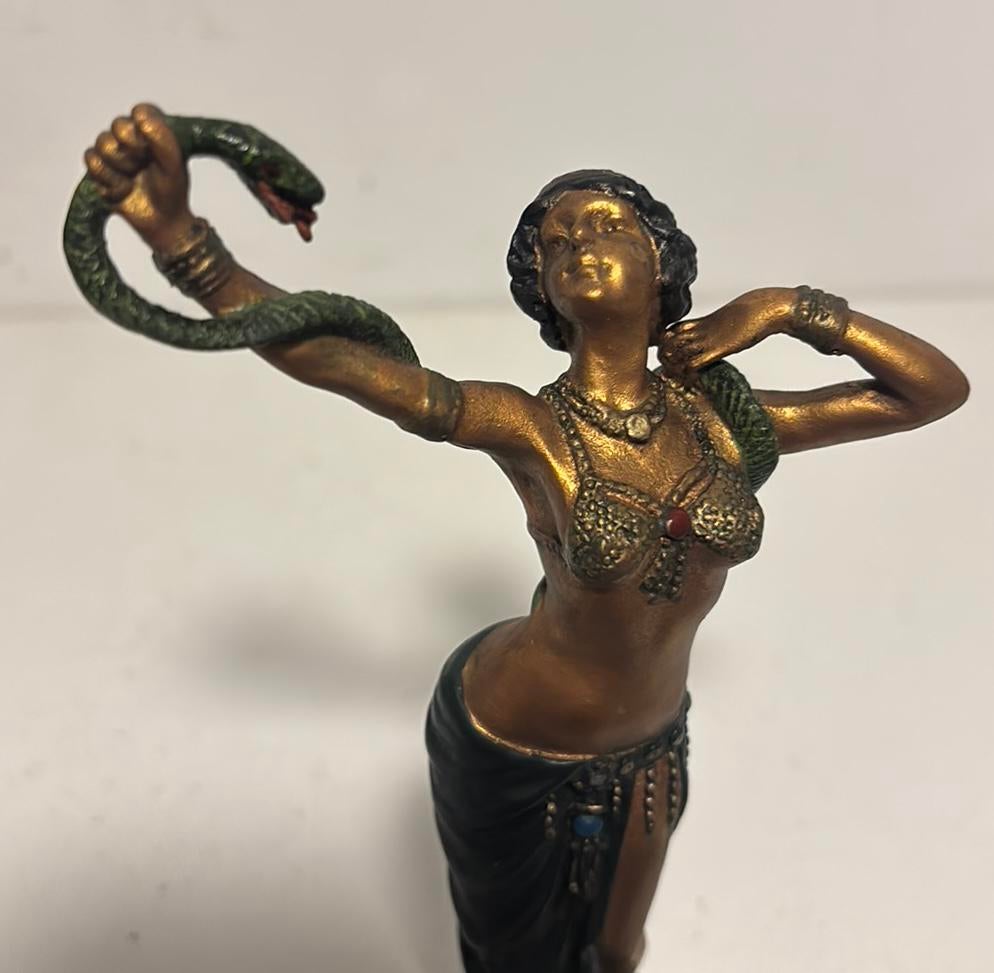 Vrouw met slang - brons beeld, Antiek en Kunst, Antiek | Koper en Brons, Ophalen of Verzenden