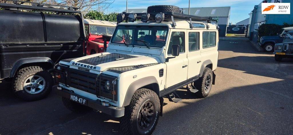 Land Rover DEFENDER 300TDi automaat 110" Stationwag., Automaat, Gebruikt, 4 cilinders, 2495 cc