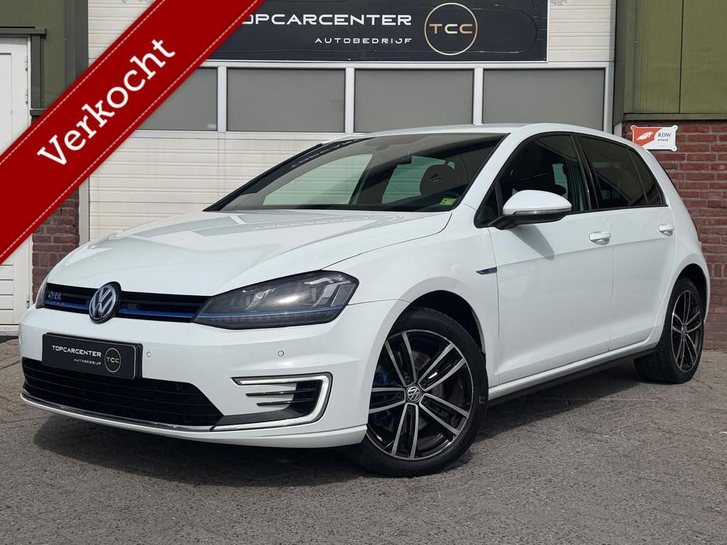 Volkswagen Golf 1.4 TSI GTE/AIRCO/PARKS/NAVI/APK/NAP, Auto's, Volkswagen, Gebruikt, Euro 6, 4 cilinders, Wit