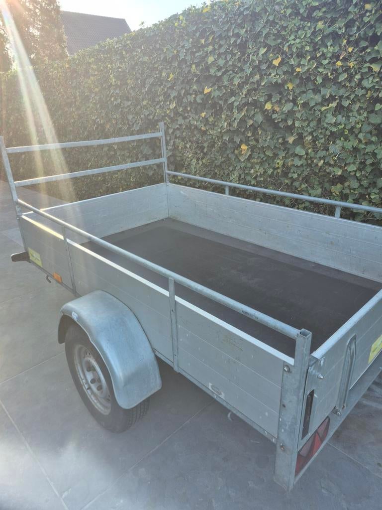 Saris aanhanger, Ophalen