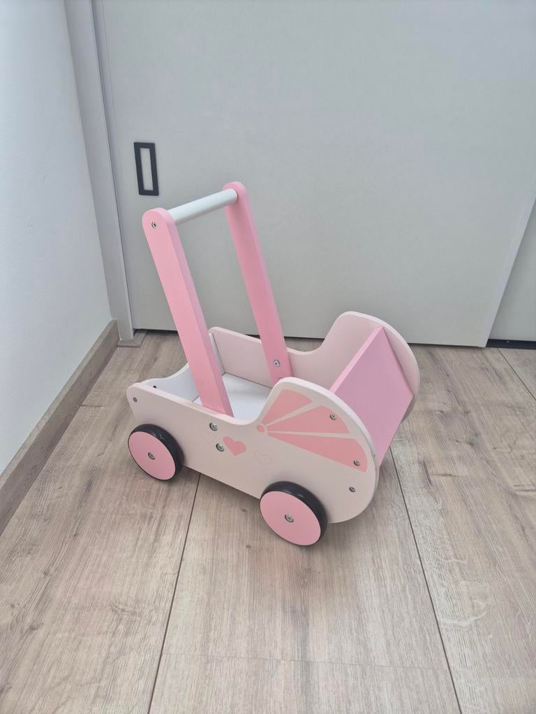 Houten poppenwagentje, Ophalen