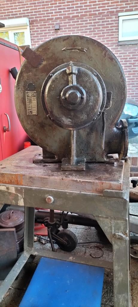 Aanjager/ ventilator smederij, Ophalen, Gebruikt