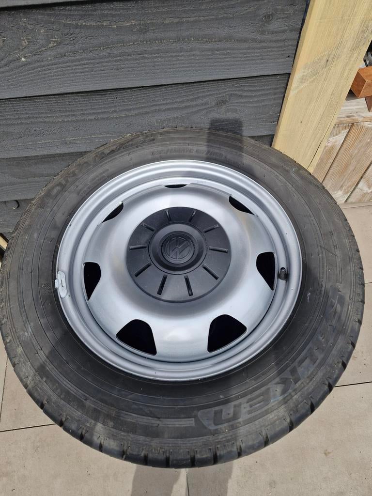 17 inch stalen velgen met Falken banden VW MAN, Bestelwagen, Banden en Velgen, Nieuw, 17 inch