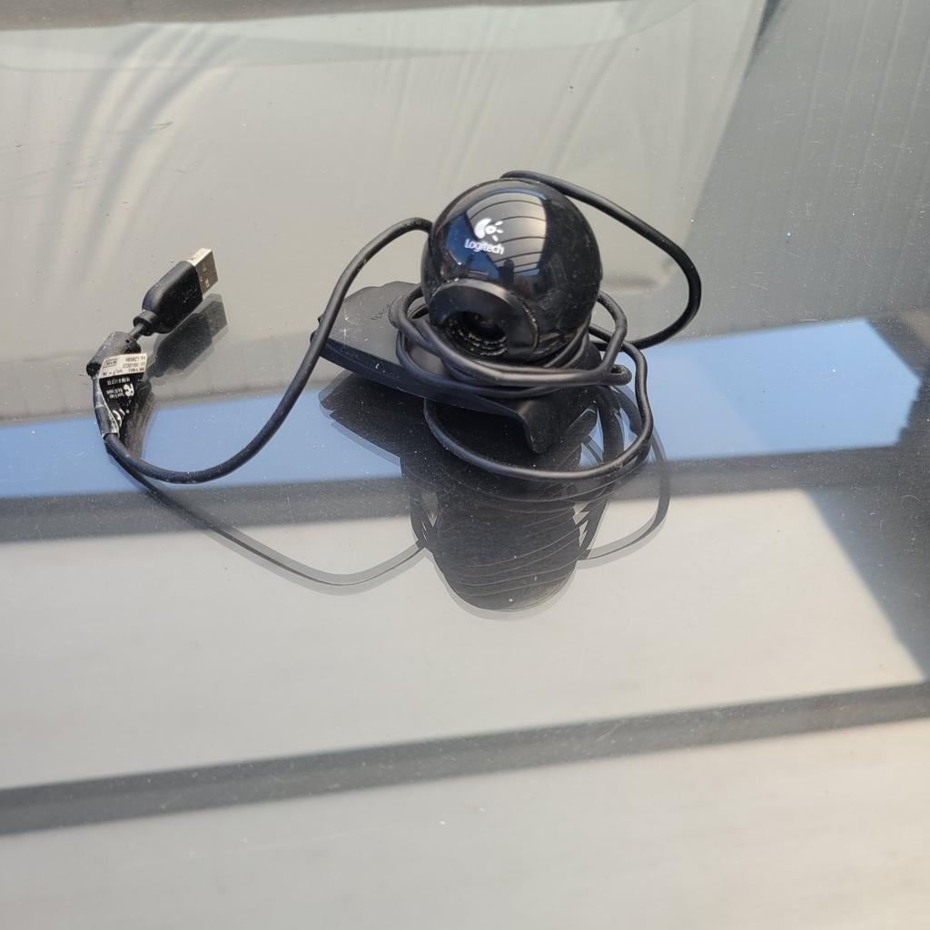 Logitech Webcam - Compact en Betrouwbaar, Computers en Software, Webcams, Gebruikt, Bedraad, MacOS, Windows, Microfoon, Ophalen of Verzenden