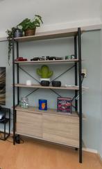 Kast met 2 schuifdeurtjes, Ophalen, Zo goed als nieuw