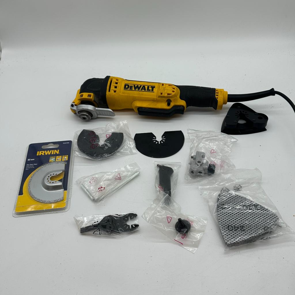 Dewalt multitool DWE315 QS - Garantie, Dewalt, Zo goed als nieuw, Support@dewalt.com, 701 E. Joppa Road
Towson, MD 21286
USA