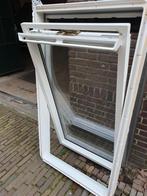 Velux kunststof GGU M08, Ophalen, Minder dan 80 cm, Dakraam, Dubbelglas
