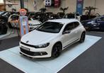 Volkswagen Scirocco 1.4 TSI 122PK MAXTON! CRUISE! Clima!, Auto's, Gebruikt, 4 cilinders, 1290 kg, Bedrijf