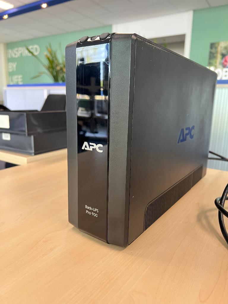 APC  Back-UPS Pro  900 noodvoeding, Computers en Software, Overige Computers en Software, Ophalen of Verzenden, Zo goed als nieuw