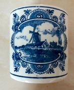 Delfts blauwe stroopwafel pot met deksel, Verzamelen, Ophalen of Verzenden, Zo goed als nieuw, Porselein, Overige typen