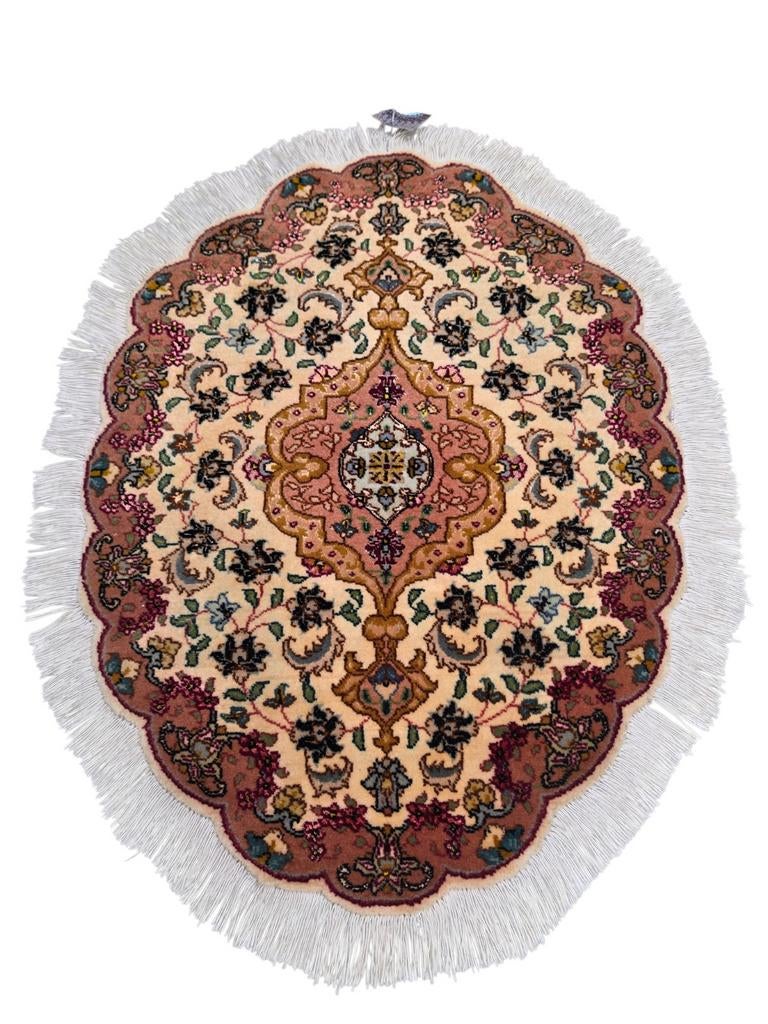 Handmade Persian silk & wool Tabriz carpet ovale, Crème, Onbekend@voorbeeld.com, 100 tot 150 cm, Perzisch, Klassiek, Oosters