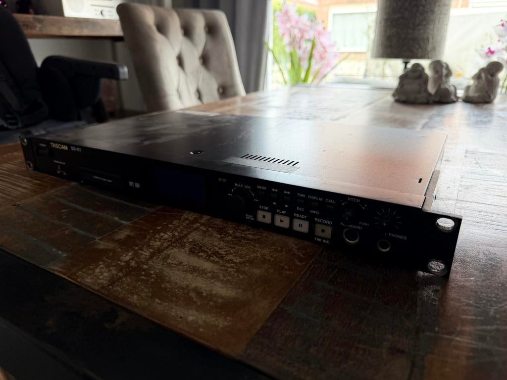 Tascam SS-R1 flash kaart player, Ophalen, Zo goed als nieuw, Audio