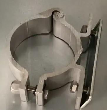 Nieuwe scharnierbeugel voor flespaal 76/82 mm klemmen, Ophalen of Verzenden, Nieuw