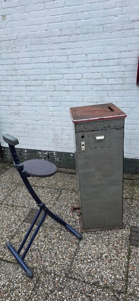 Stikmachine standaard voor adler? met moretti motor en stoel, Ophalen, Naaimachine, Overige merken