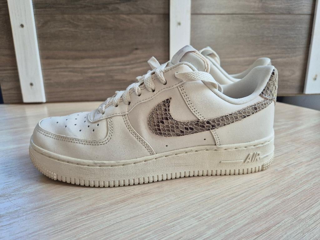Nike AirForce 1 mt 38, Wit, Nike, Ophalen of Verzenden, Sneakers of Gympen