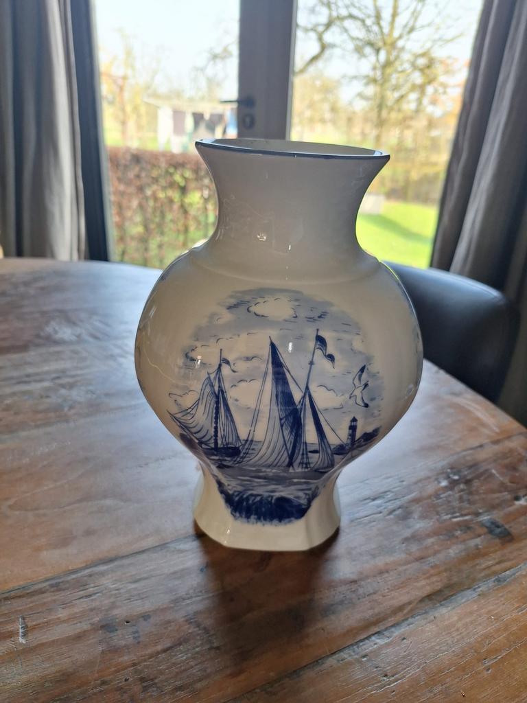 Vintage Bareuther Bavaria vaas met zeilschip en molen, Antiek en Kunst, Antiek | Vazen, Ophalen of Verzenden