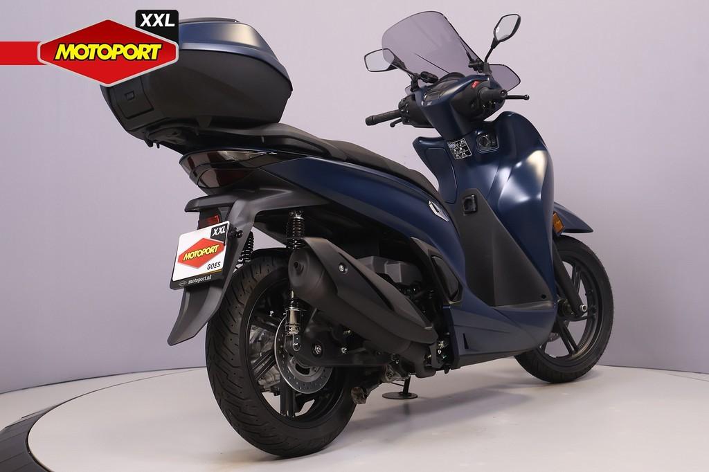 Honda SH 350 (bj 2025), Motoren, Scooter, Honda Motor Europe Ltd, Bedrijf, Customer.service@honda-eu.com