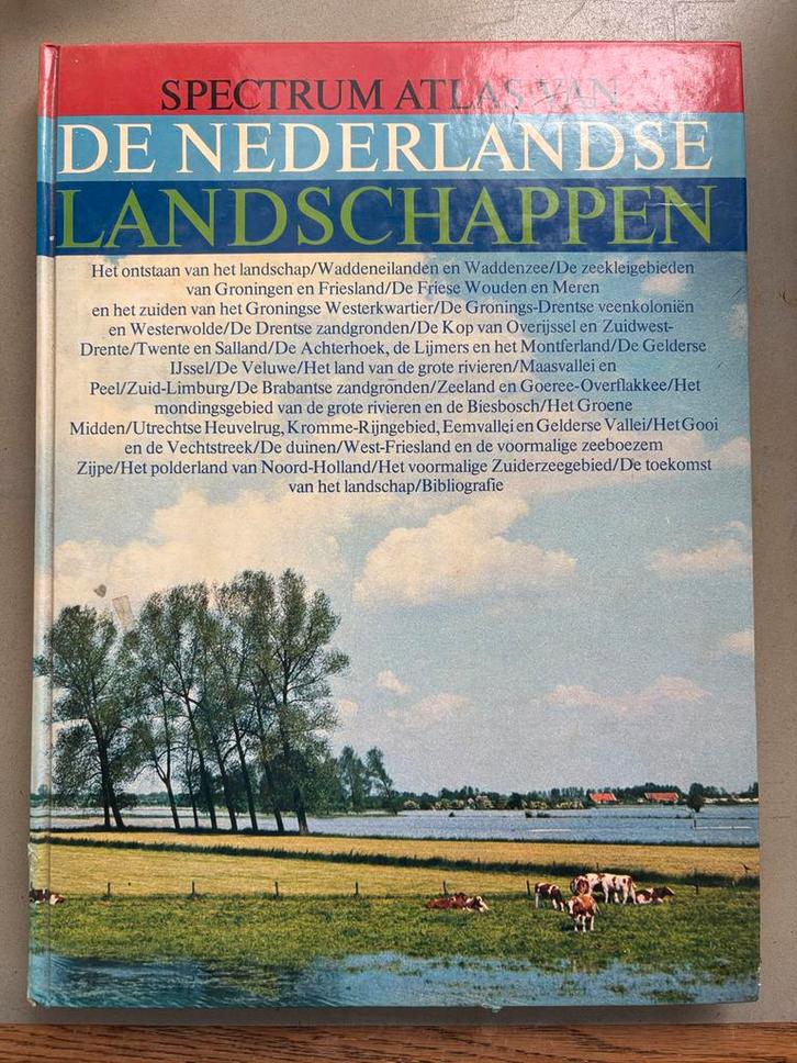 Spectrum Atlas van de Nederlandse Landschappen, Boeken, Atlassen en Landkaarten, Gelezen, Bosatlas, Nederland, 1800 tot 2000, Ophalen of Verzenden
