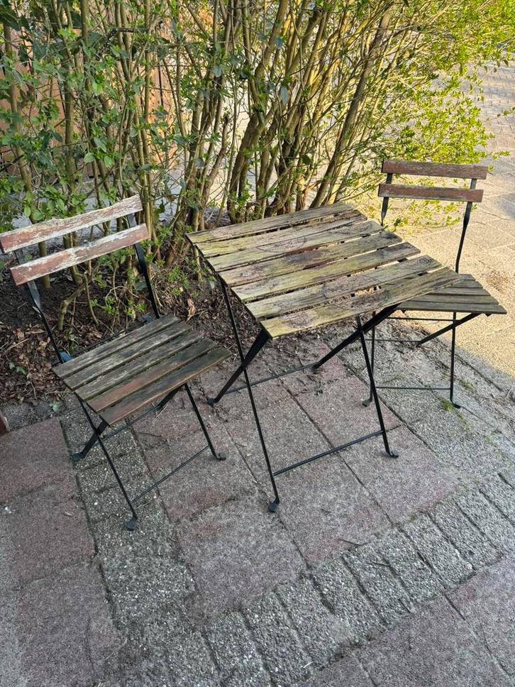 Tuintafeltje met twee stoelen, Tuin en Terras, Tuinsets en Loungesets, Gebruikt, Tuinset, Hout, 2 zitplaatsen, Ophalen