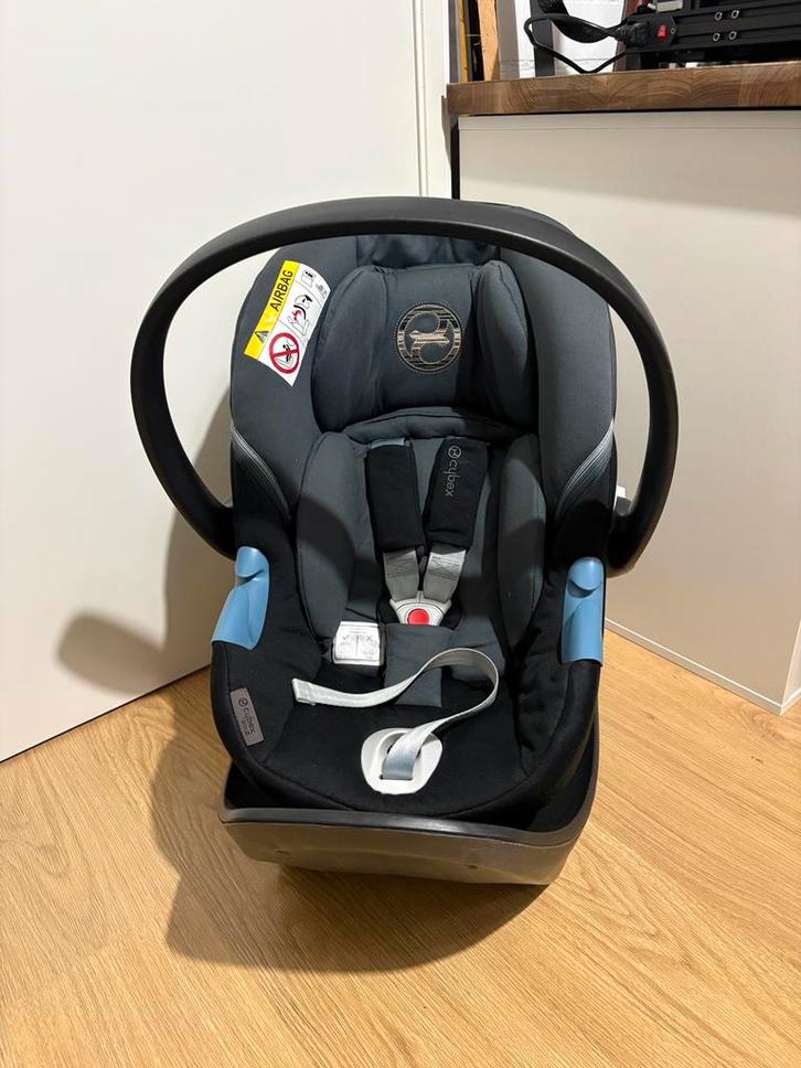 Cybex Aton M i-Size autostoeltje + ISOFIX Base, Kinderen en Baby's, Autostoeltjes, Gebruikt, Overige merken, 0 t/m 13 kg, Isofix
